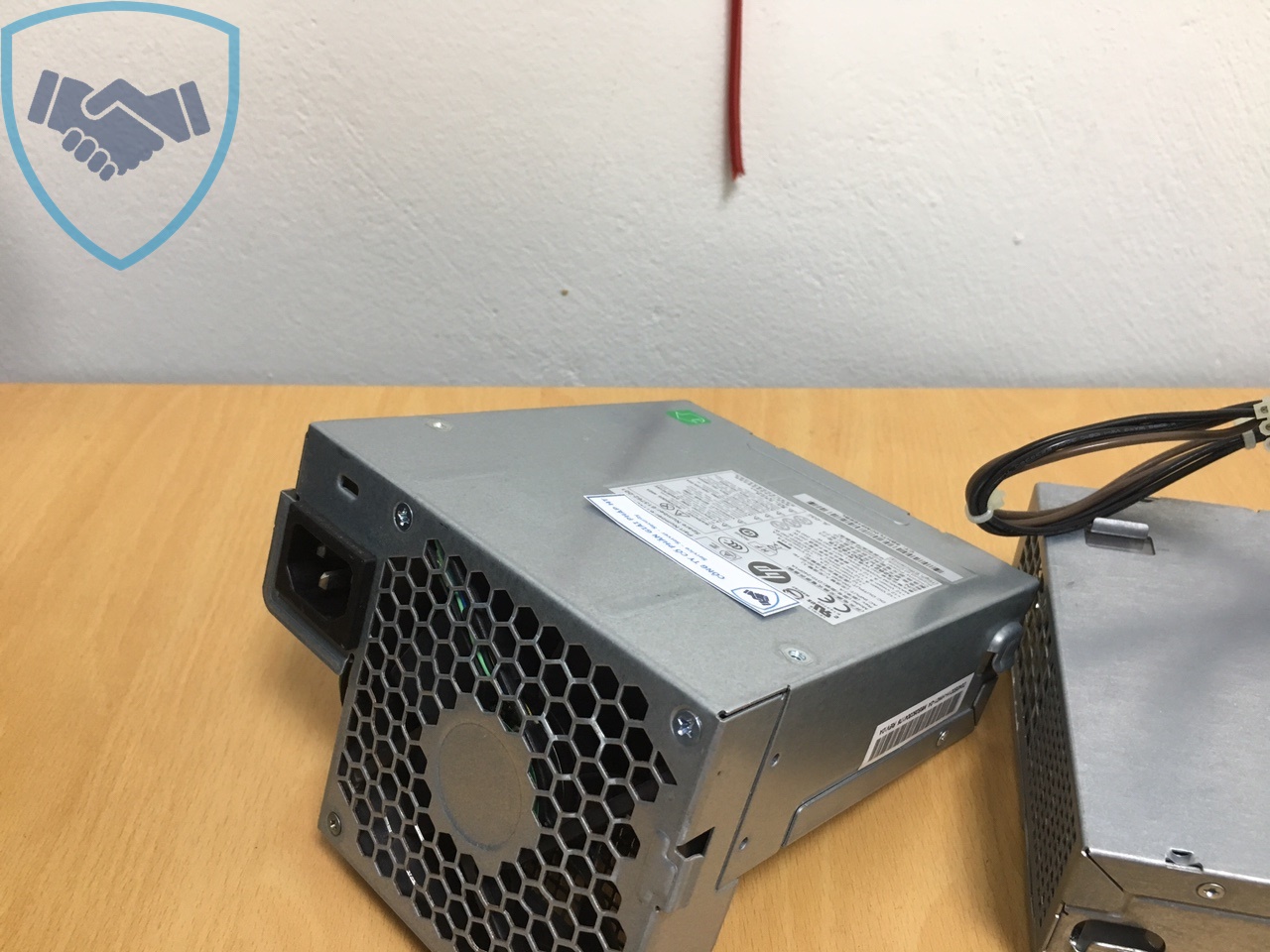 Bộ nguồn máy tính HP Pro 6300 SFF 240W 611481-001