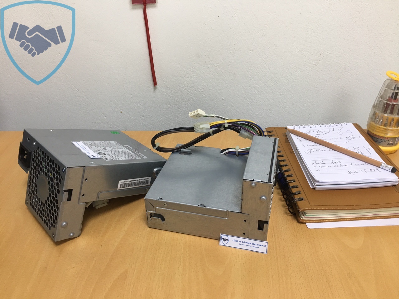 Bộ nguồn máy tính HP Pro 6300 SFF 240W 611481-001