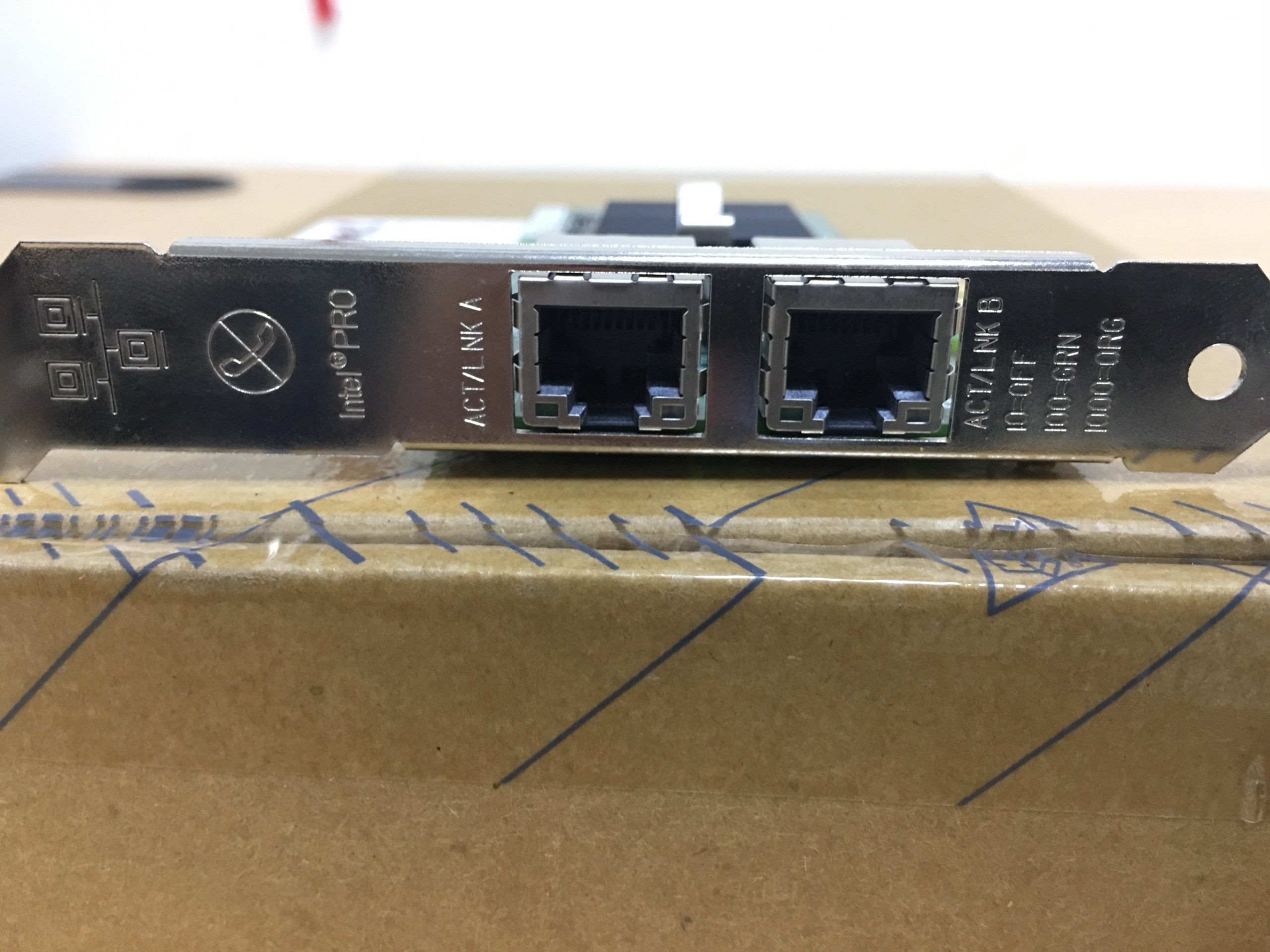 Cạc mạng Dell X3959 Intel PRO1000PT PCI-E x4 1Gb Dual ports