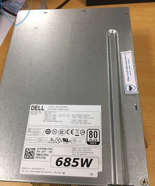 0YP00X Dell PS 685W 04